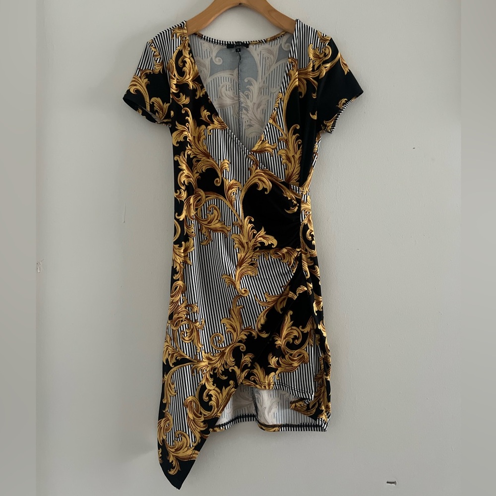 Iris Ornamental Side Cut Mini Dress Sz S Christmas
